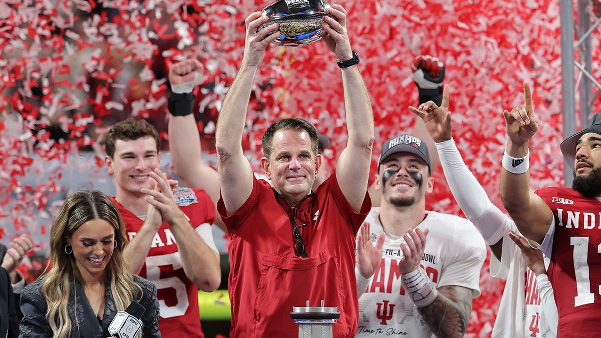 Indiana football coach Curt Cignetti