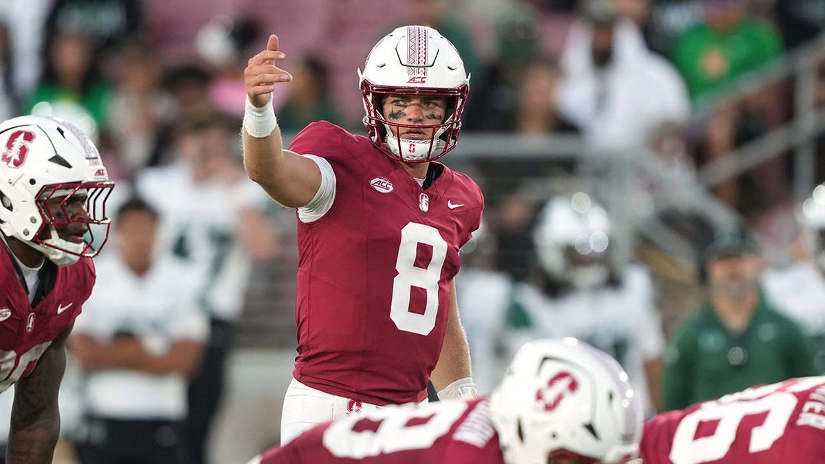Davis Warren gestures during the fourth quarter at Stanford Stadium.