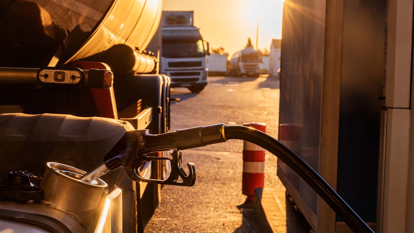 Diesel Prices Hit New Record in September 2026: What That Means for Inflation, Shipping Costs and Your Portfolio