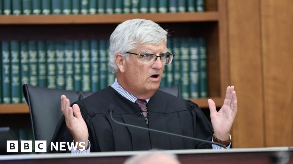 What happens next after Lindsay Clancy's murder case ends in a mistrial? - BBC