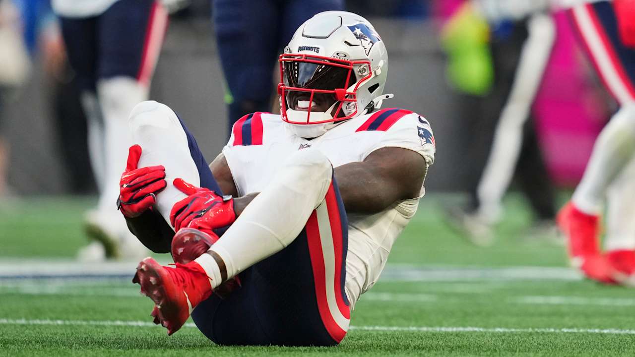 NFL Network: Patriots WR A.J. Brown expected to miss six weeks with high ankle sprain | Latest NFL News, Analysis & Updates