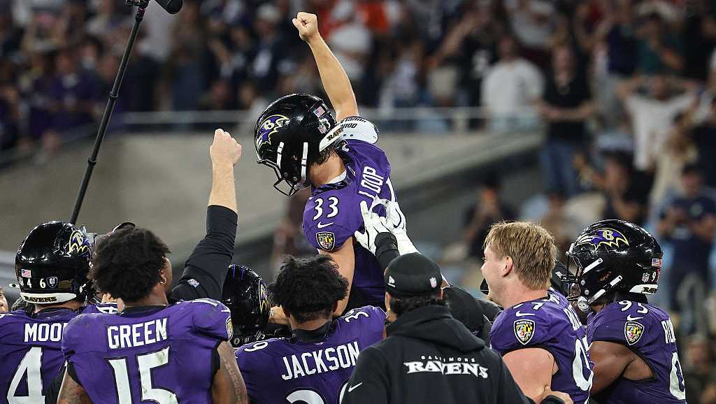 Ravens survive in Rio with last-second 34-31 win over Cowboys