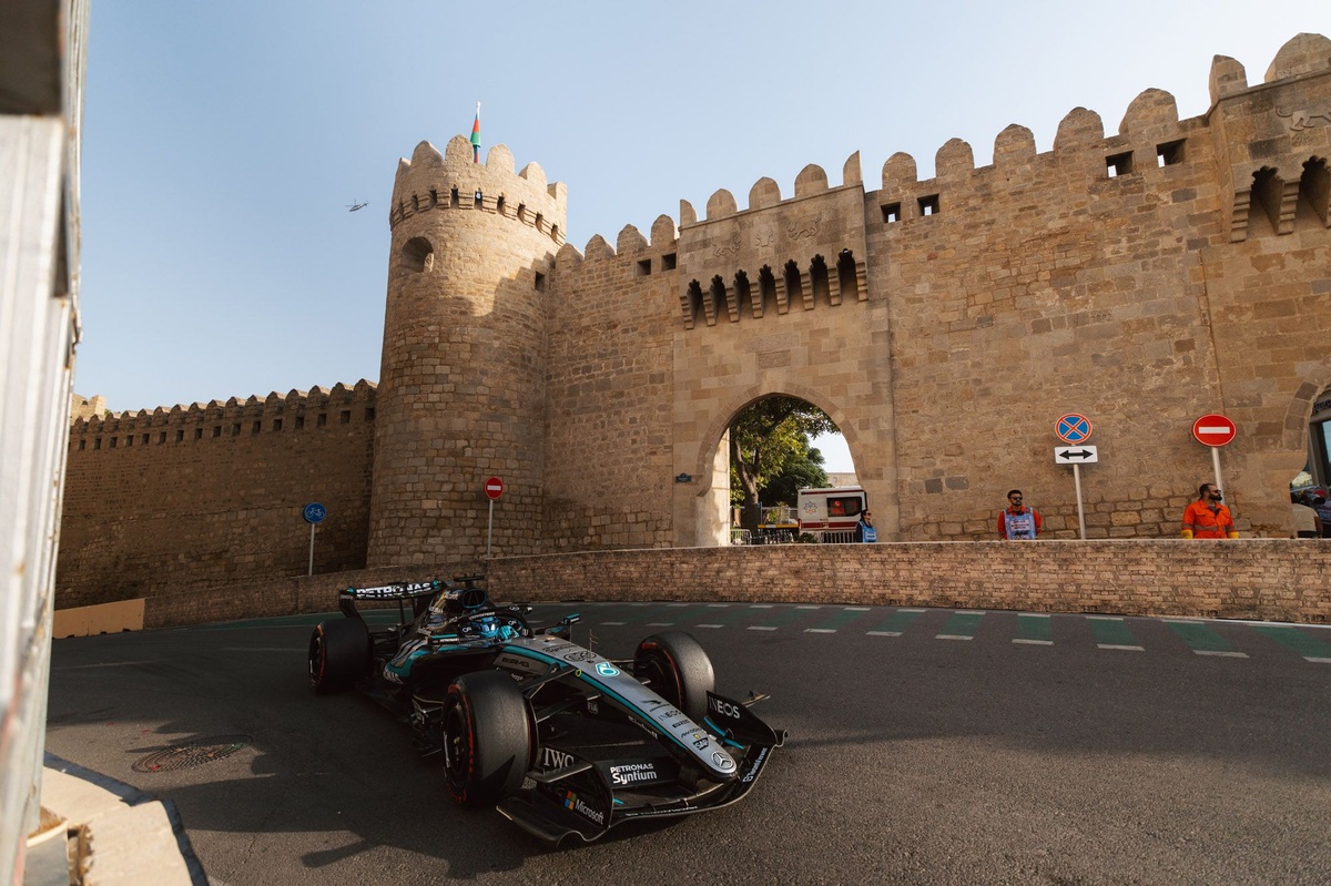 F1 Azerbaijan GP: Russell dominates to pole after Antonelli crashes out in qualifying