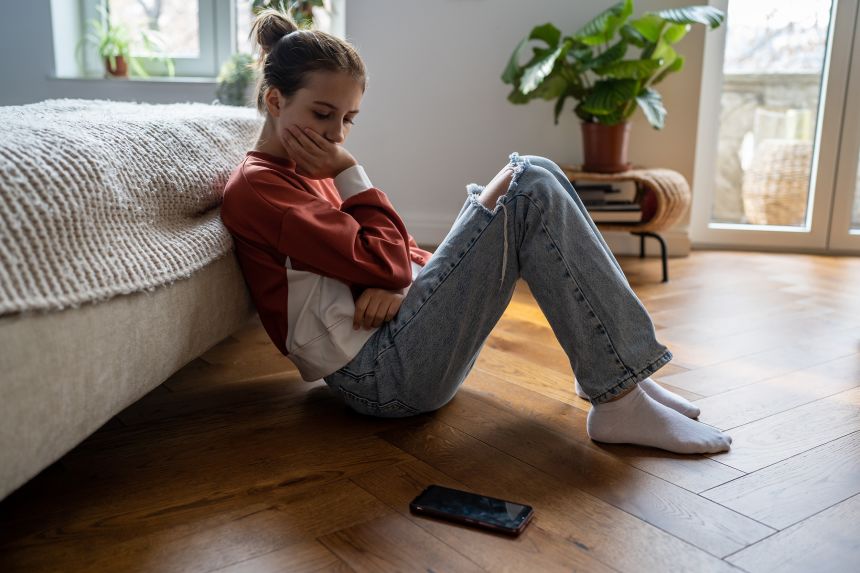 Experts recommend parents establish ground rules about phone use when entrusting preteens with the devices.