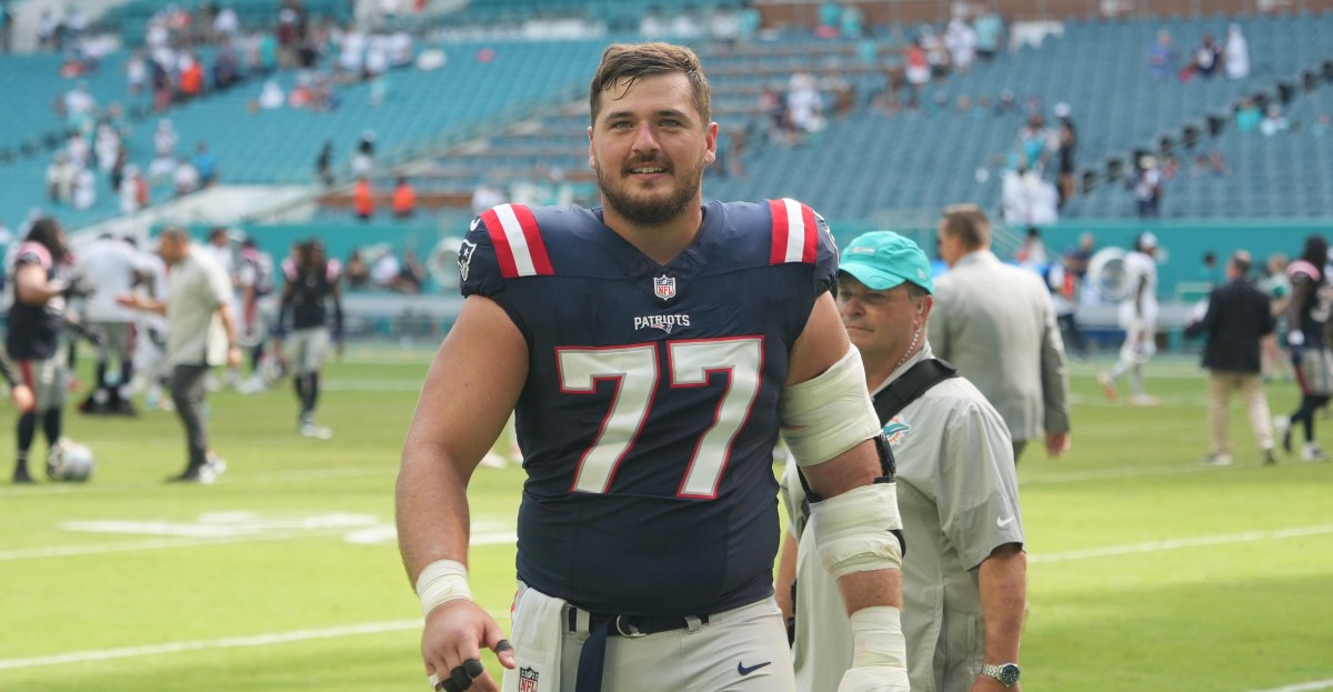 Patriots re-sign Ben Brown, add rookie linebacker amid series of moves
