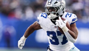 NY Giants waive wide receiver, add running back to practice squad