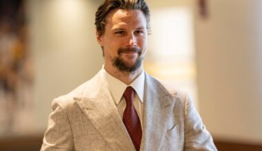 Forever unbothered, Erik Karlsson isn’t starting to worry about a new contract, his future
