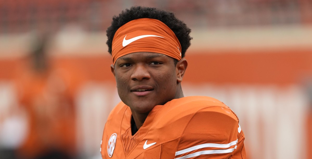 Steve Sarkisian provides injury update on Texas RB Derrek Cooper