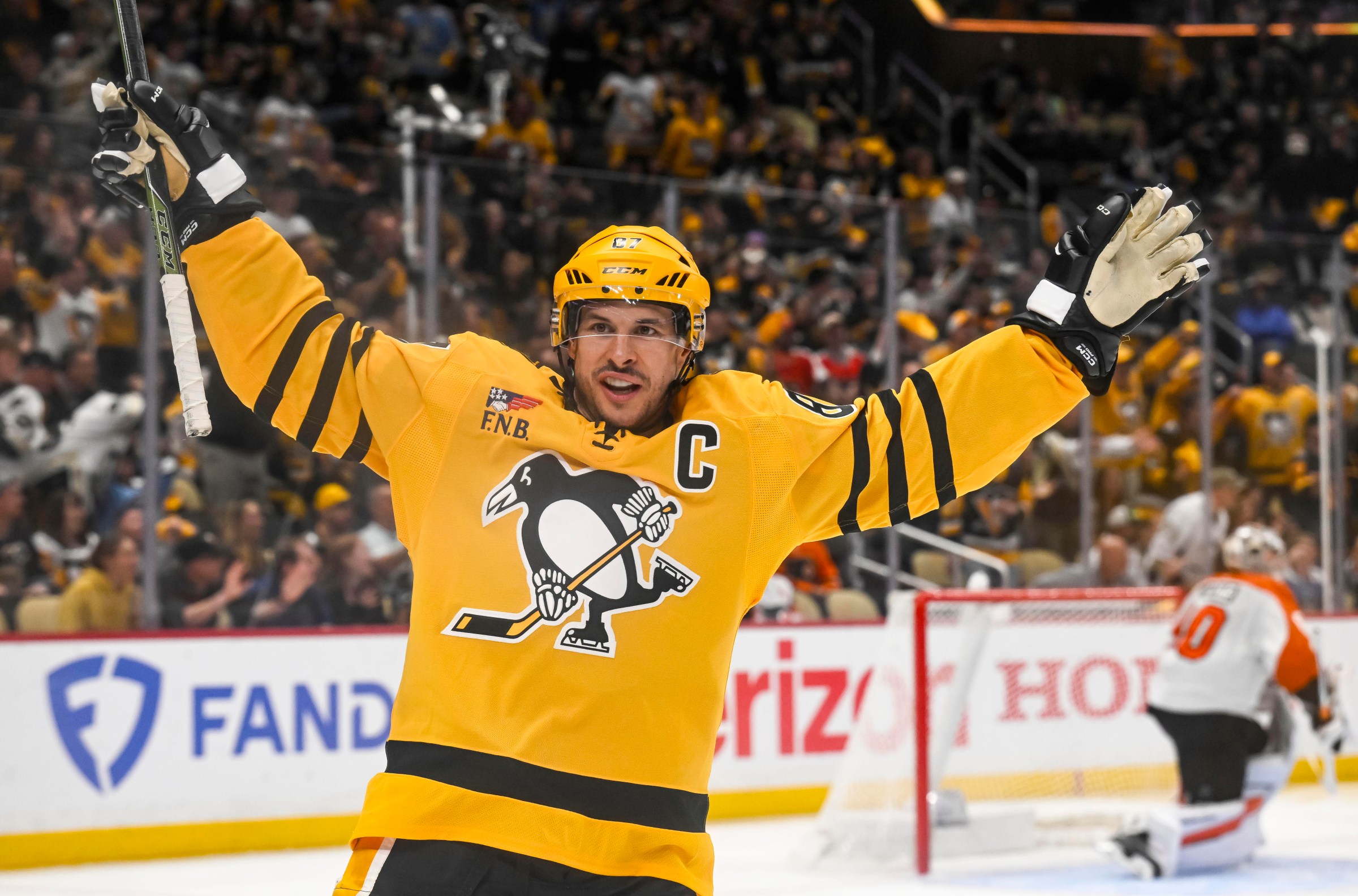 NHL: APR 27 Playoffs First Round Flyers at Penguins