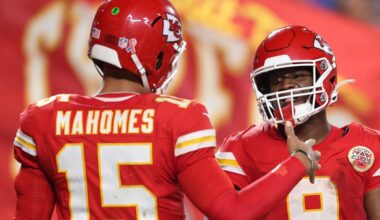 Chiefs dominate Broncos in season opener