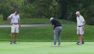 Golfers tee up support for The Carr Center programs - WHIZ