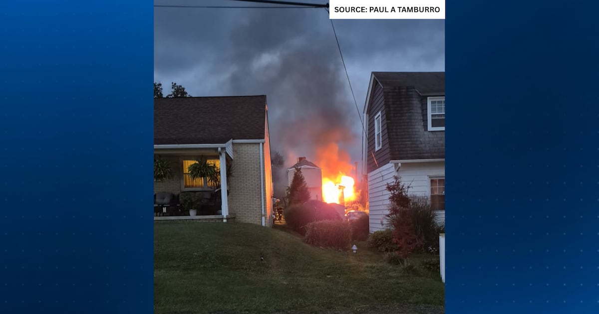 Emergency crews respond to 2-alarm house fire in Monaca