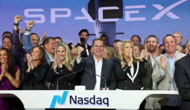 SpaceX signs another AI computing deal, with $100 billion in ARR 'on track,' CFO says