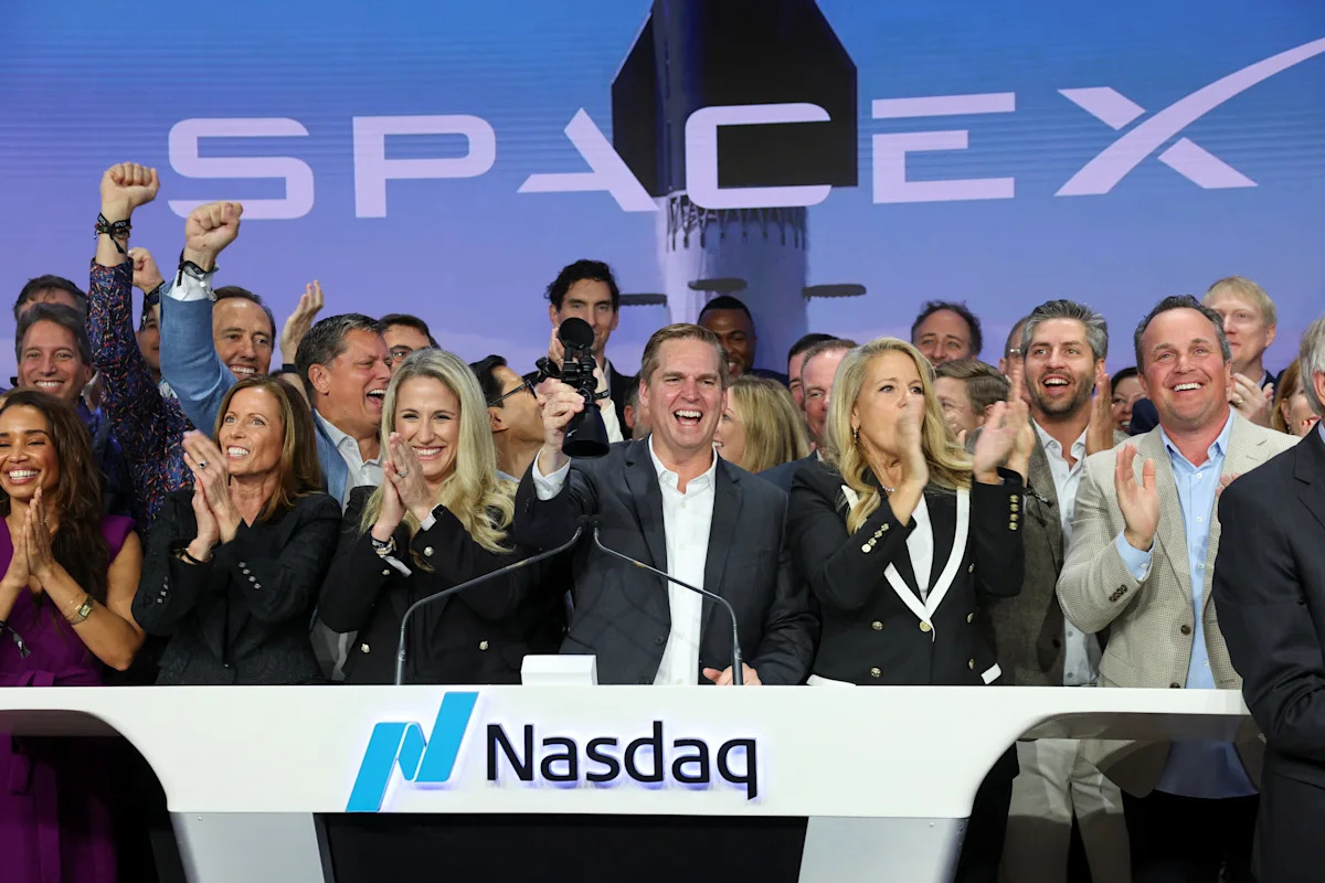 SpaceX signs another AI computing deal, with $100 billion in ARR 'on track,' CFO says