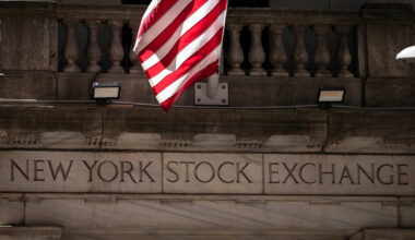 Stock market today: Nasdaq, Dow and S&P 500 little changed as AI trade powers market