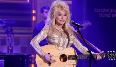 Dolly Parton's sister defends iconic singer's nephew over restraining order: 'We all love Bryan.'