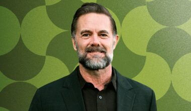 'Lanterns' has Garret Dillahunt guarding secrets ahead of Episode 4 —and predicting a long future for Aaron Pierre