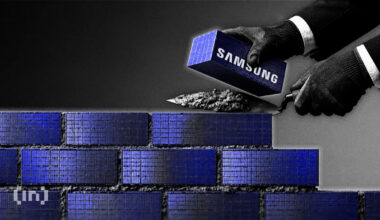 iPhone Switchers Flock to Samsung Foldables: Will Apple's Duo Change That?