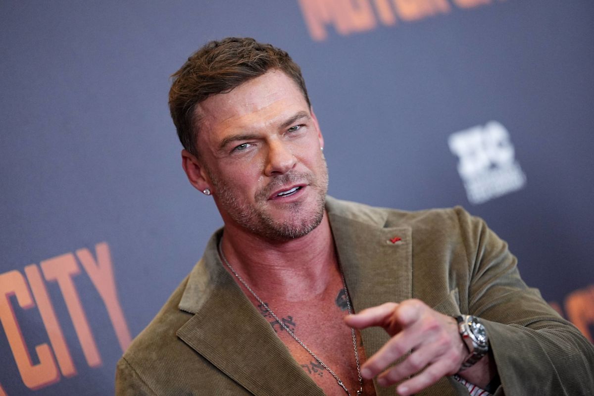 Alan Ritchson Reveals the High-Rep Training Method He Swears by to Build His Impressive 'Reacher' Physique