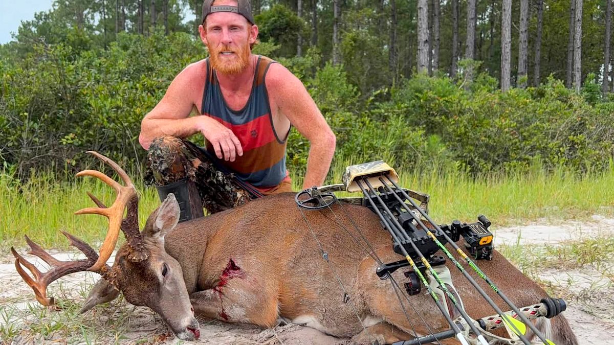 ‘A Buck Like This One Is Special.’ Bowhunter’s 17-Point Florida Deer Is Actually a Giant