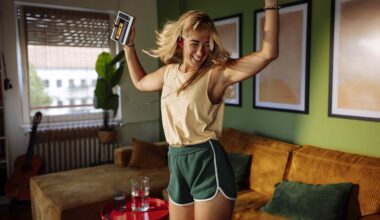 “Cozy Cardio” Is Replacing Hot Girl Walks This Fall—Here’s What It Looks Like