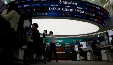 Stocks rise as oil falls, bonds steady ahead of Fed decision