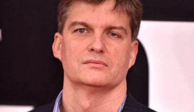 ‘Big Short’ Fame Michael Burry Says Trump ‘Cannot Afford’ To Let AI Boom Fall