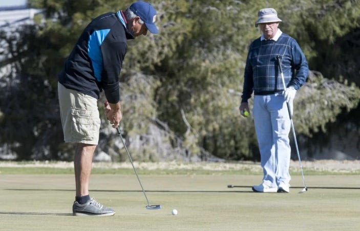California city temporarily takes over municipal golf course operations