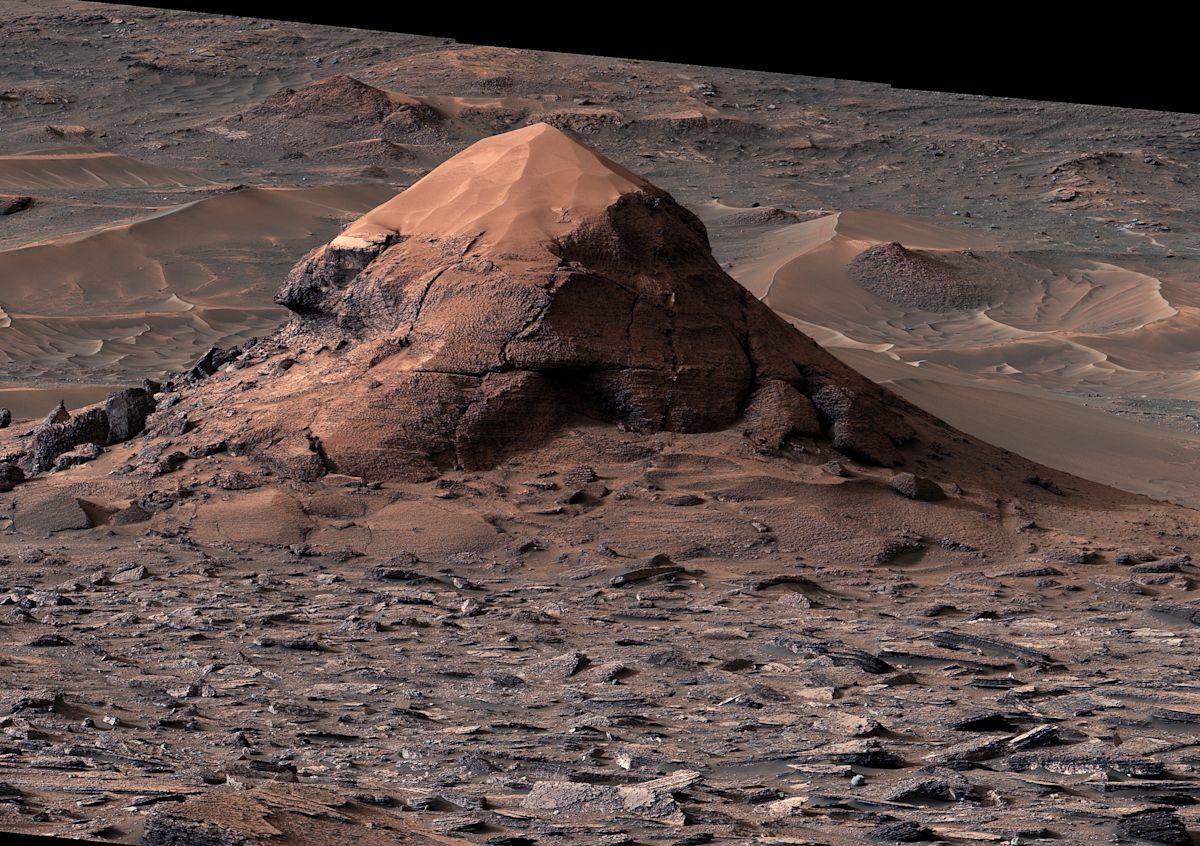 NASA's newest Mars images offer striking clues to Earth's neighbor