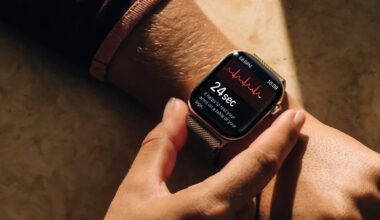 Aluminum Vs. Ceramic Vs. Titanium Apple Watch: What's The Difference?