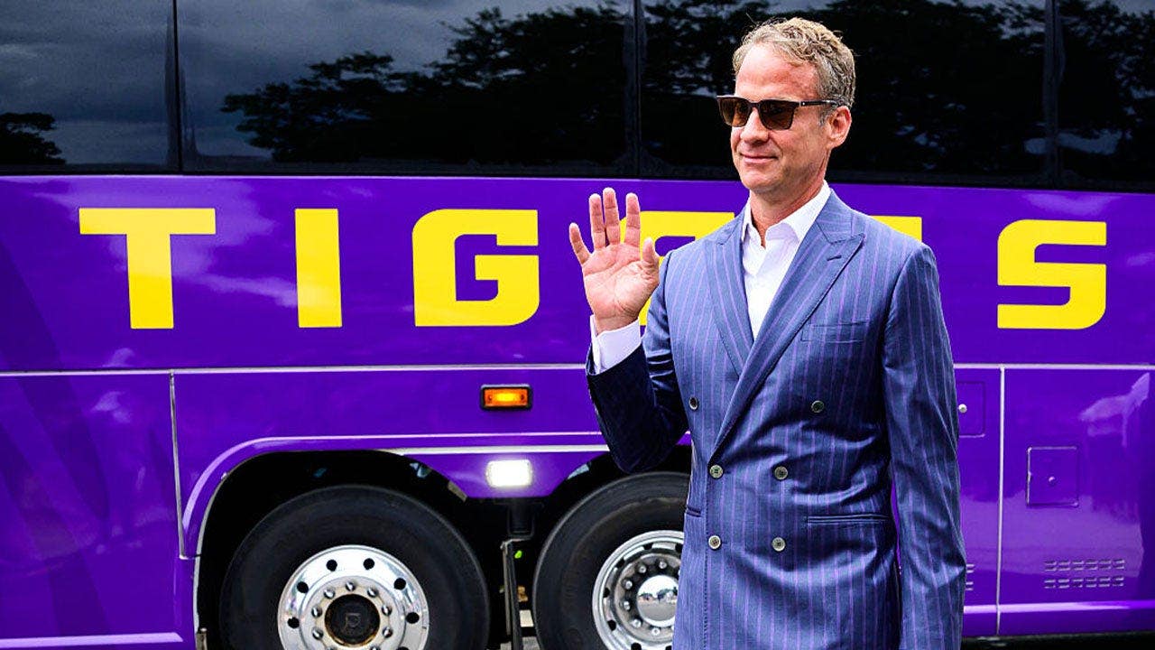 Lane Kiffin caught lying about LSU-Ole Miss series while complaining about nine-game SEC schedule