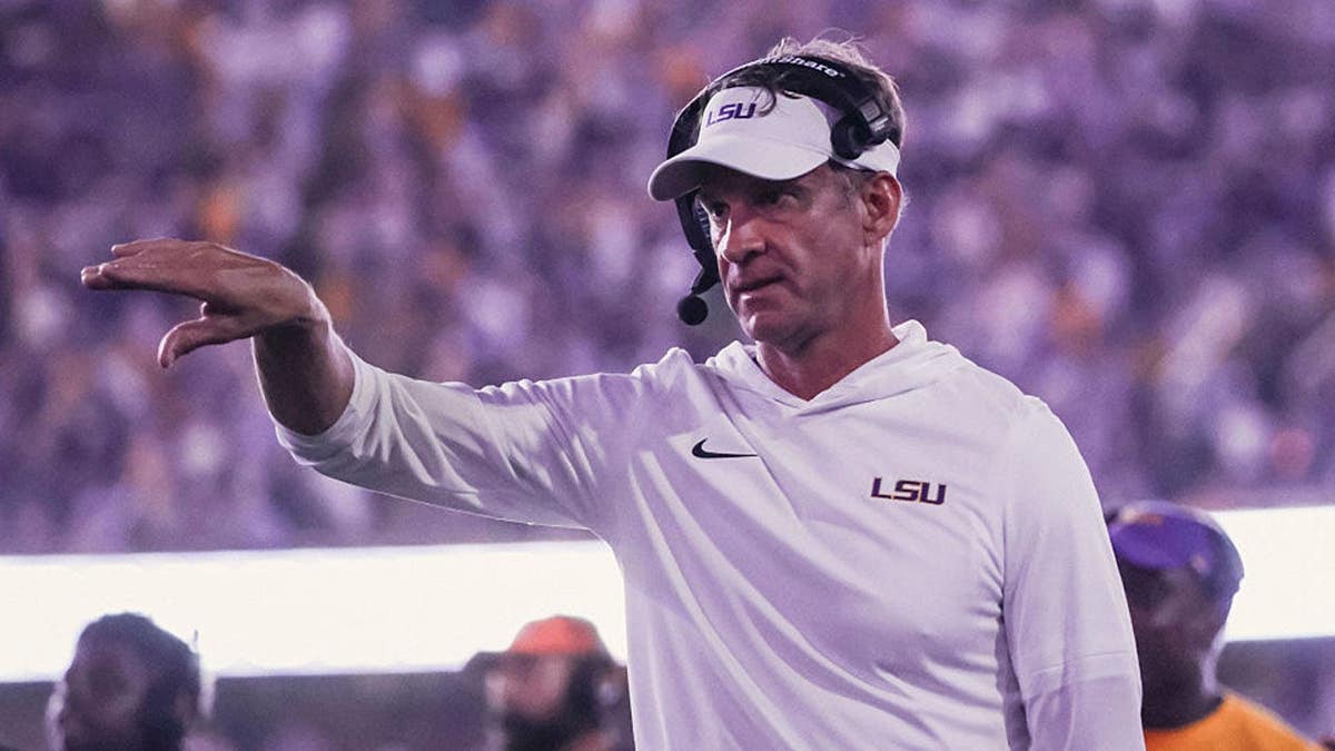 LSU Tigers head coach Lane Kiffin