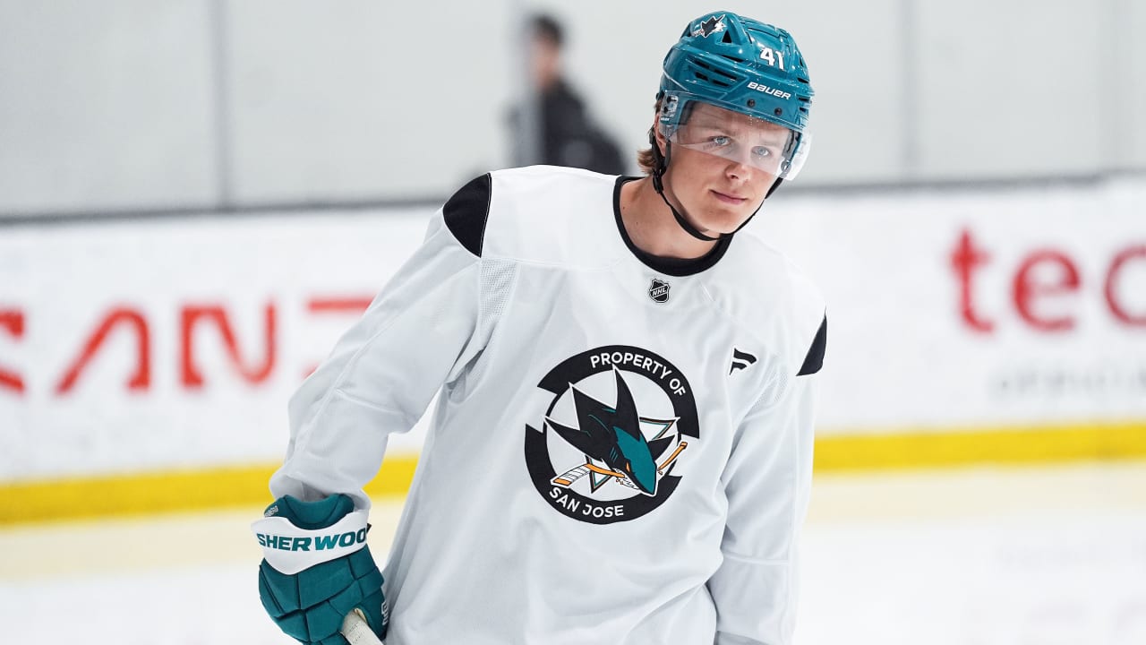 Stenberg gears up for Sharks debut in Rookie Faceoff
