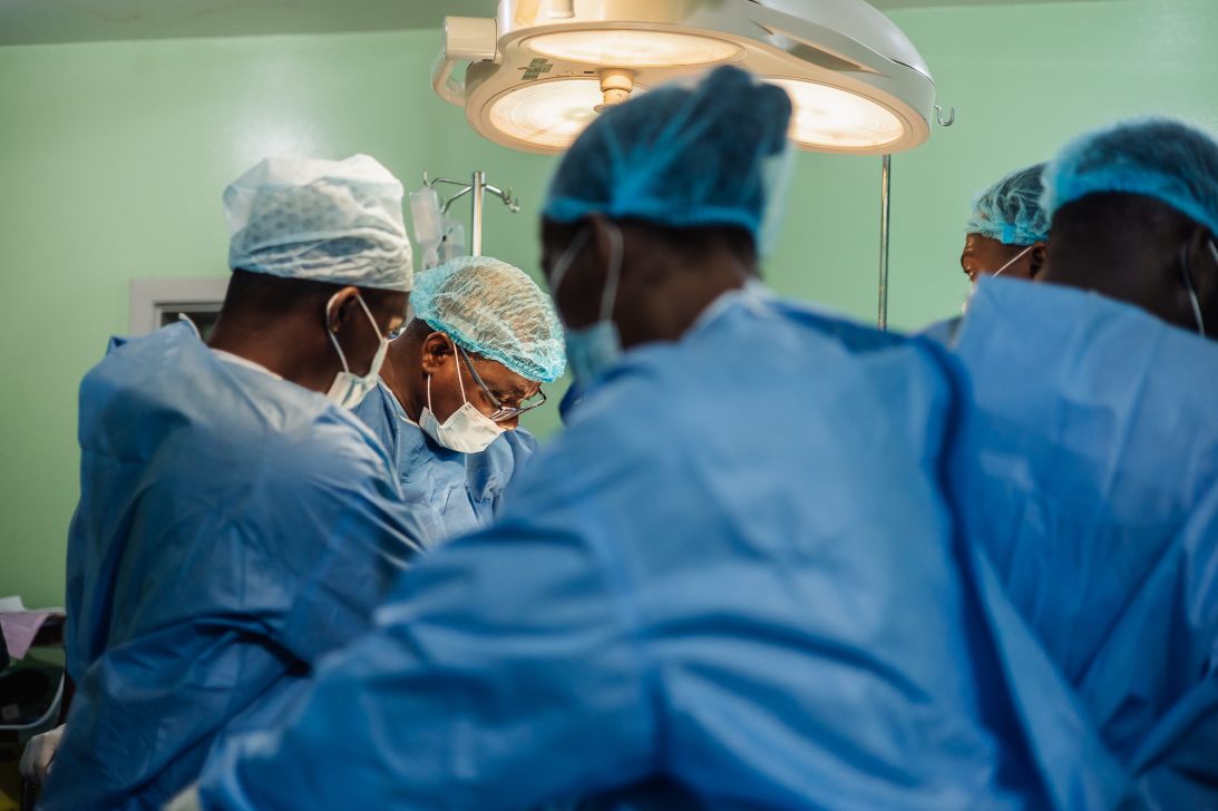 Dr. Olesugun Alatise operates at Obafemi Awolowo University Teaching Hospital in Ile-Ife, Nigeria.
