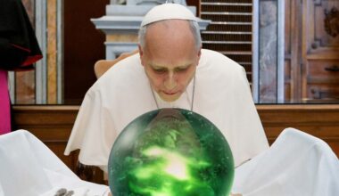Pope Materia