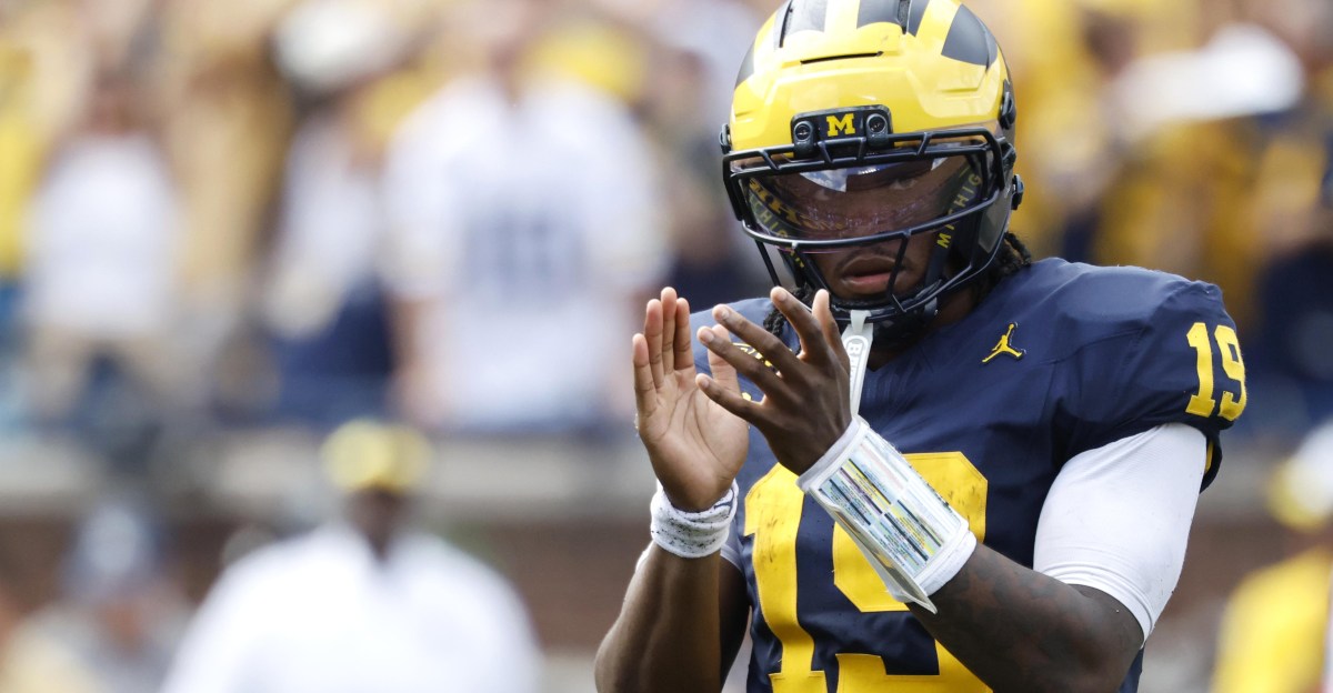Newly offered QB recruit talks interest in Michigan Football