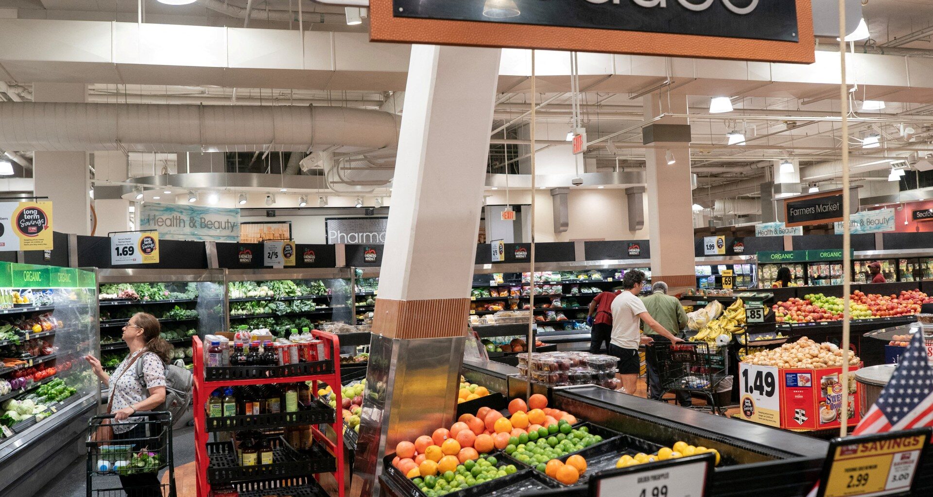 US consumer confidence hits its lowest level since 2014 ahead of midterms | Business and Economy News