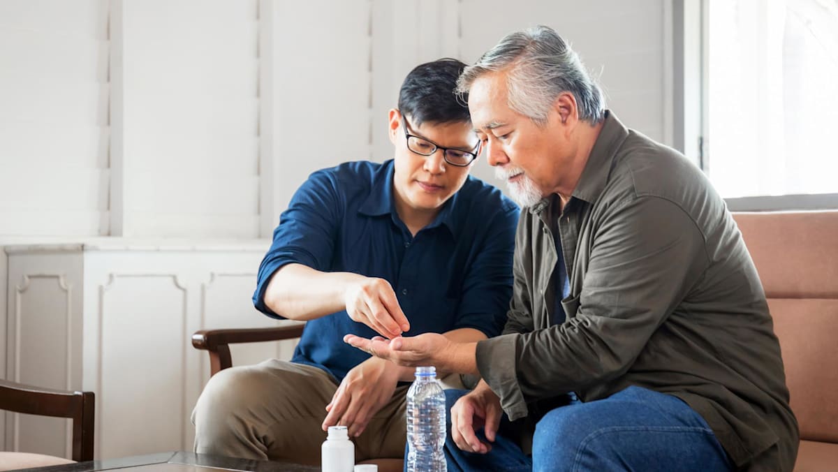 Managing multiple medications for seniors: A caregiver's guide