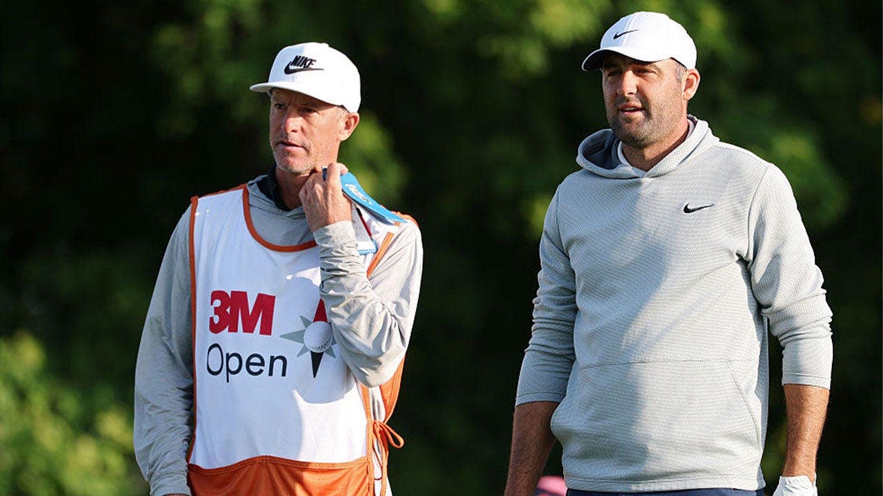 Scottie Scheffler's caddie details conversation about potential $1 billion LIV Golf offer, why he'd decline