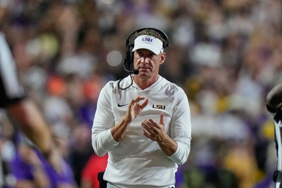 Lane Kiffin's debut at LSU delayed by lightning as Tigers move ahead without NFL signees