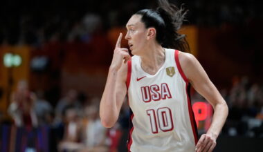 Breanna Stewart sparks US to 105-64 rout of Czech Republic after a scare vs Italy