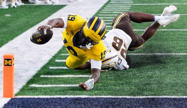 AP poll live updates: Top 25 rankings after LSU blowout and SEC Week 1 wins