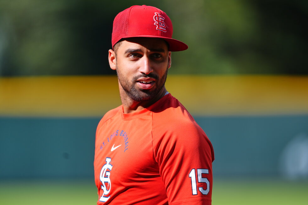 Cardinals players tilt caps after umpire's comments to St. Louis rookie