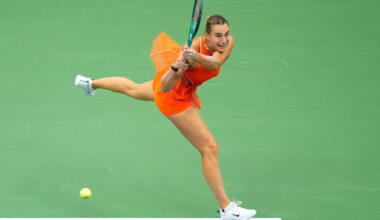 Defending champions Sabalenka and Alcaraz reach the US Open quarterfinals