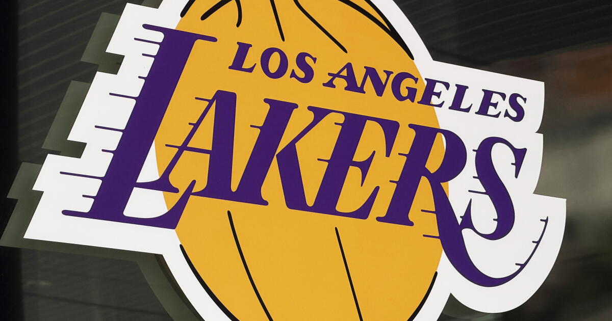 Lakers make two hires to front office, including assistant GM