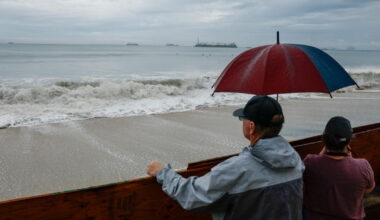 L.A. hit by rare September rain, coastal flooding from Hurricane Marie