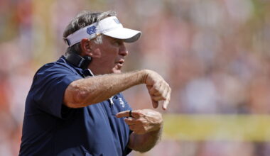 Bill Belichick and North Carolina blow big lead, lose 28-20 at Clemson