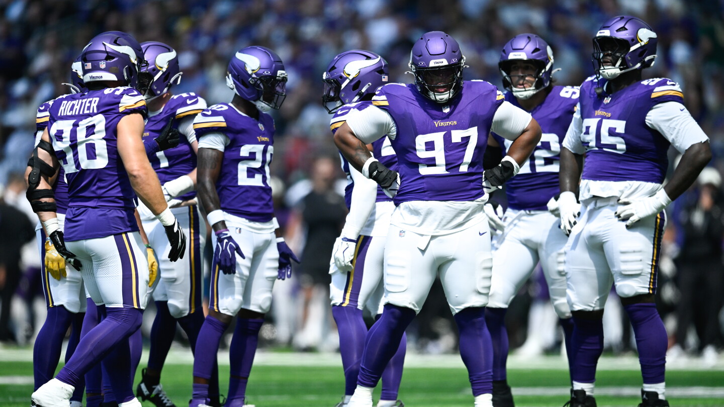 Vikings defensive tackles dub themselves "Young Nasty University"