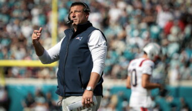 Mike Vrabel downplays report of issues between him and Drake Maye
