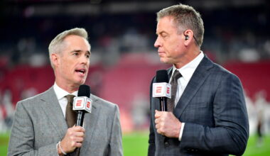 Joe Buck hopes Troy Aikman stays at ESPN